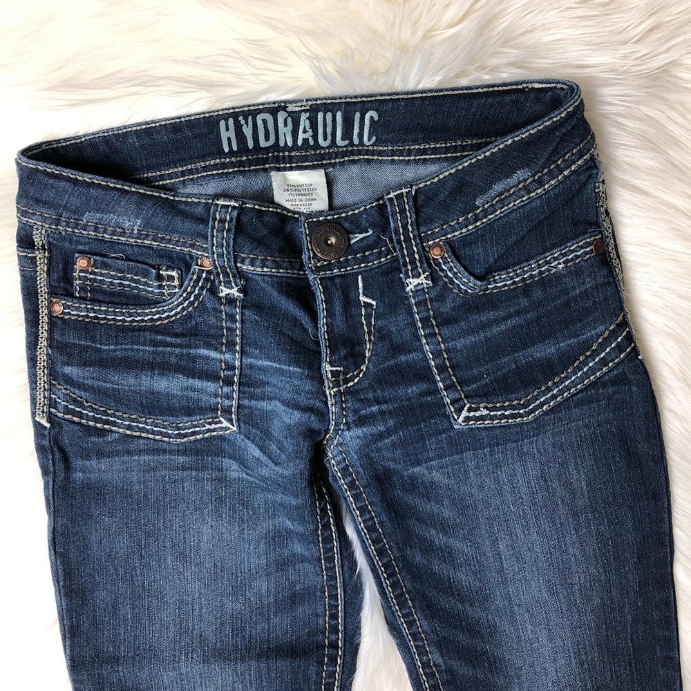 Hydraulic Capri Jeans